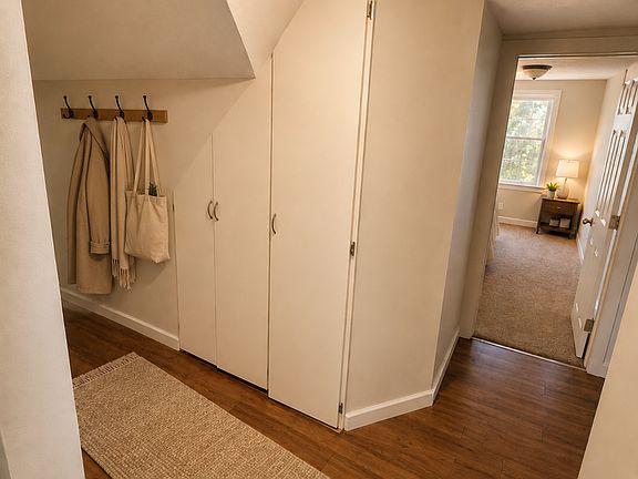 4th image of 186 N Elm St APT 2