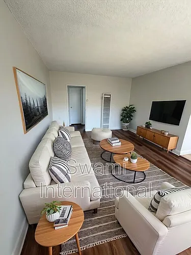 2804 W El Segundo Blvd #12 Photo 1