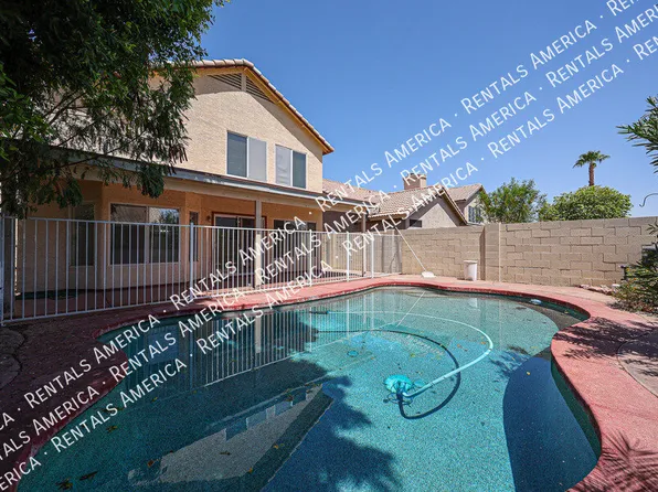 820 N Granada Dr, Chandler, AZ 85226