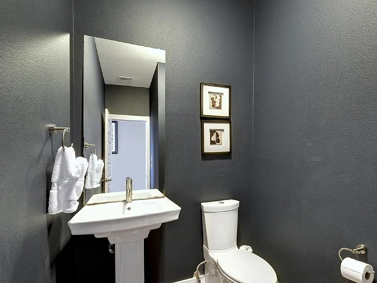 2111 Melridge Pl #B — Photo 13