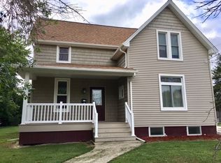 330 N Avenue B, Canton, IL 61520