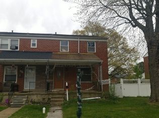 1025 Foxwood Ln, Essex, MD 21221