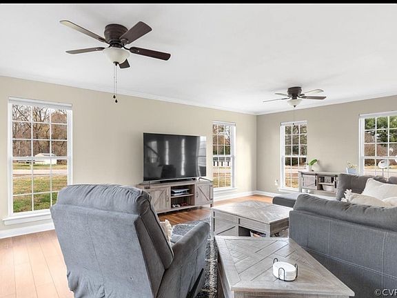 5th image of 350 Oxford Ct