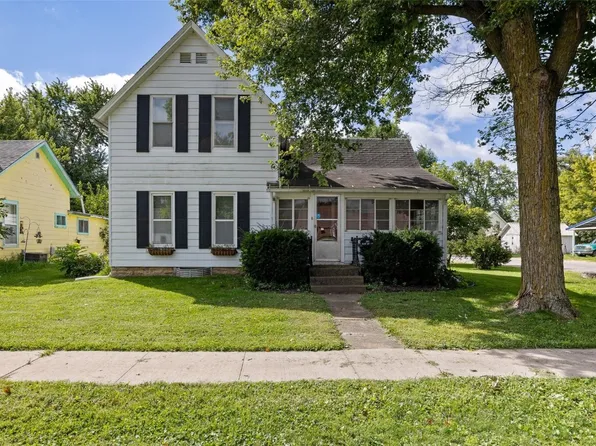 200 E 2nd St, Olin, IA 52320