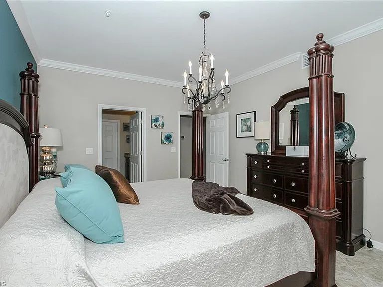 8531 Violeta St #101 — Photo 10