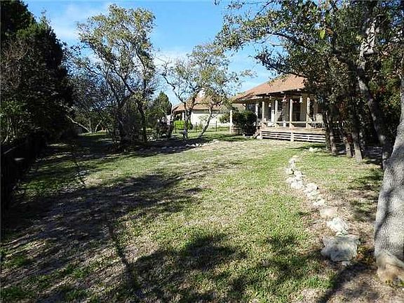 3rd image of 109 Clubhouse Dr