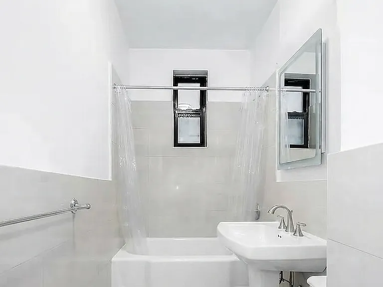 209 W 102nd St #1C — Photo 6