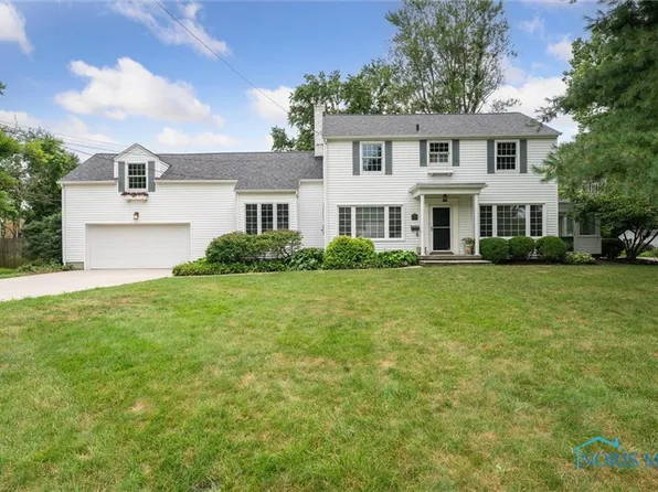 849 Wallace Ave, Bowling Green, OH 43402