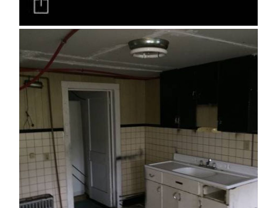 2nd image of 1647 Tioga St