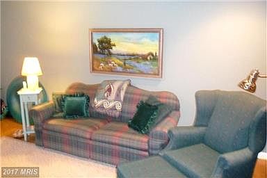 5th image of 340 Lake Front Dr