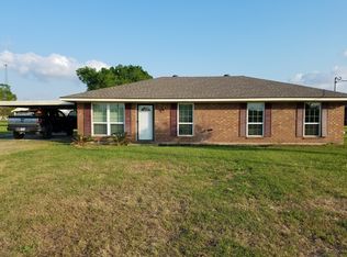 1059 Daugereau Rd, Breaux Bridge, LA 70517