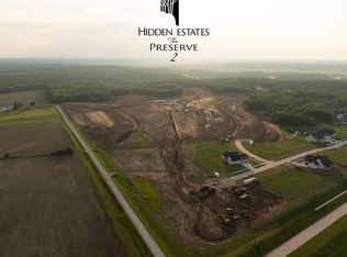 10 SW Wild Bergamot Dr, West Des Moines, IA 50266