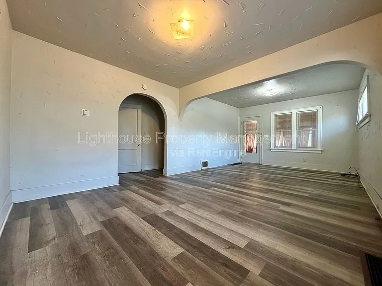 232 E Lincoln Ave — Photo 4