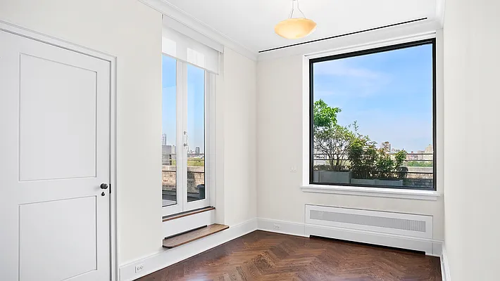 Sold by Susan Penzner Real Estate | media 33