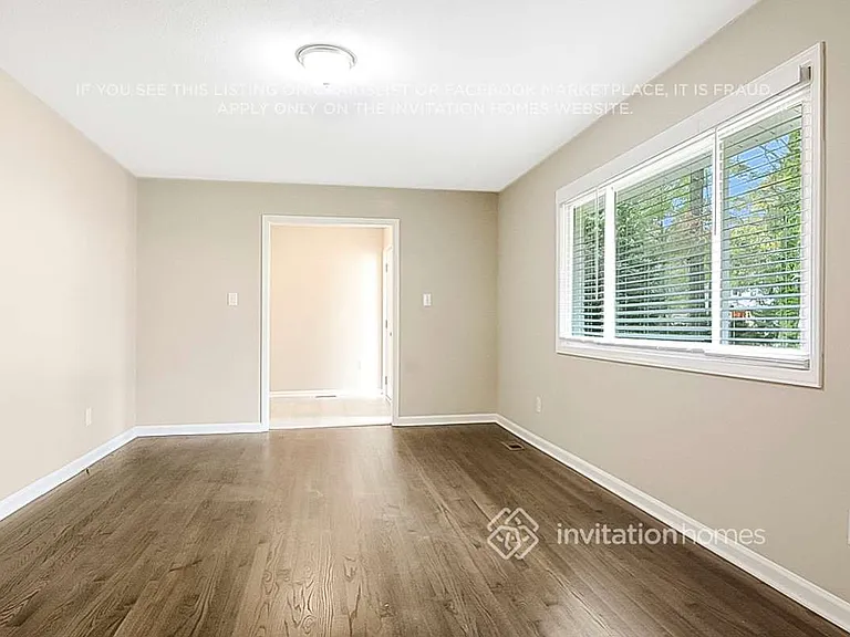 1404 Falls Church Rd — Photo 12
