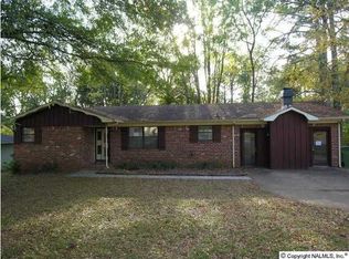 2611 Scenic View Dr NW, Huntsville, AL 35810