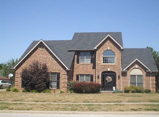 2715 Hillbrooke Pkwy, Owensboro, KY 42303