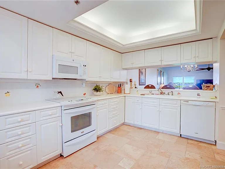 184 NE Edgewater Dr #1001 — Photo 29
