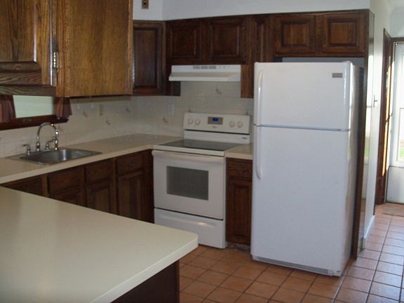 2nd image of 109 N Welles Ave