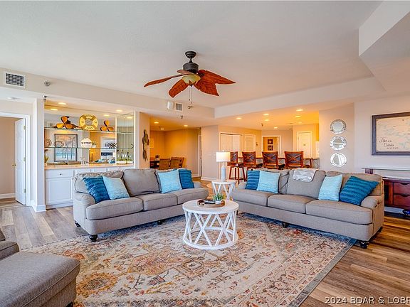 2nd image of 4800 Eagleview Dr #9106
