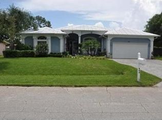 944 SE Belfast Ave, Port Saint Lucie, FL 34983