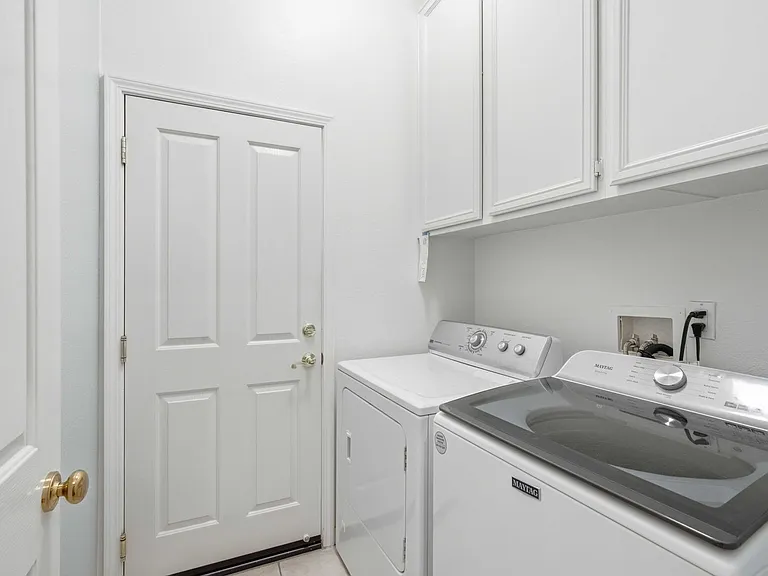28587 Haskell Canyon Rd — Photo 17