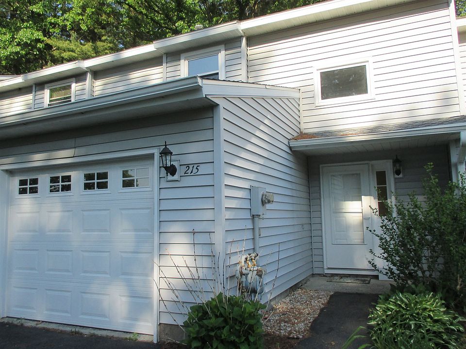 1st image of 215 Tallow Wood Dr