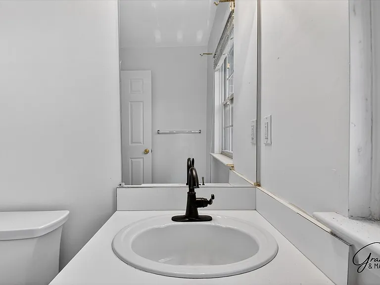 1348 Village Dr — Photo 24