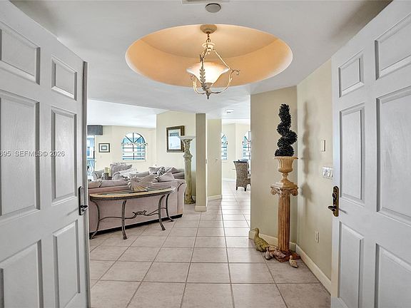 4th image of 301 N Birch Rd APT 8N