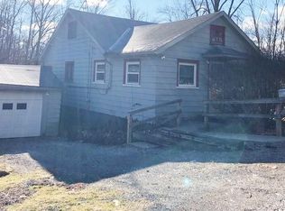 14739 Beechwood Dr, Newbury, OH 44065