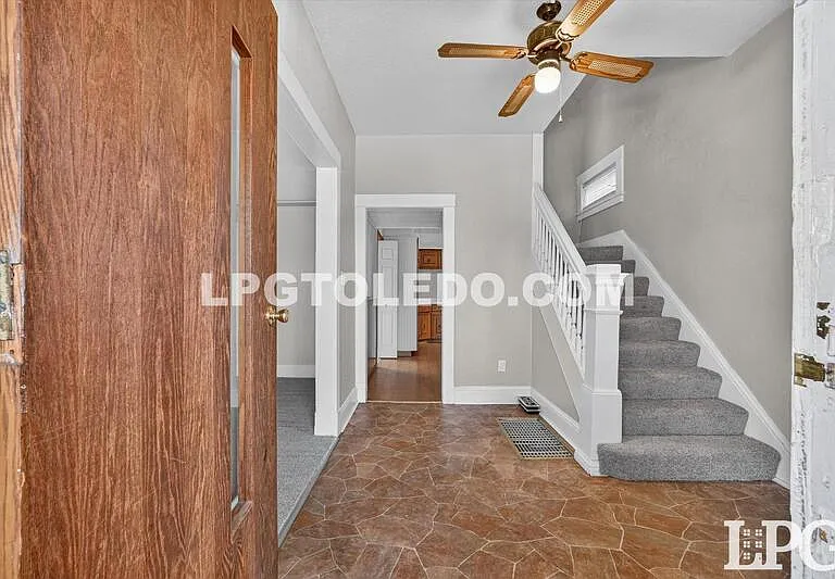 1715 Greenwood Ave — Photo 5