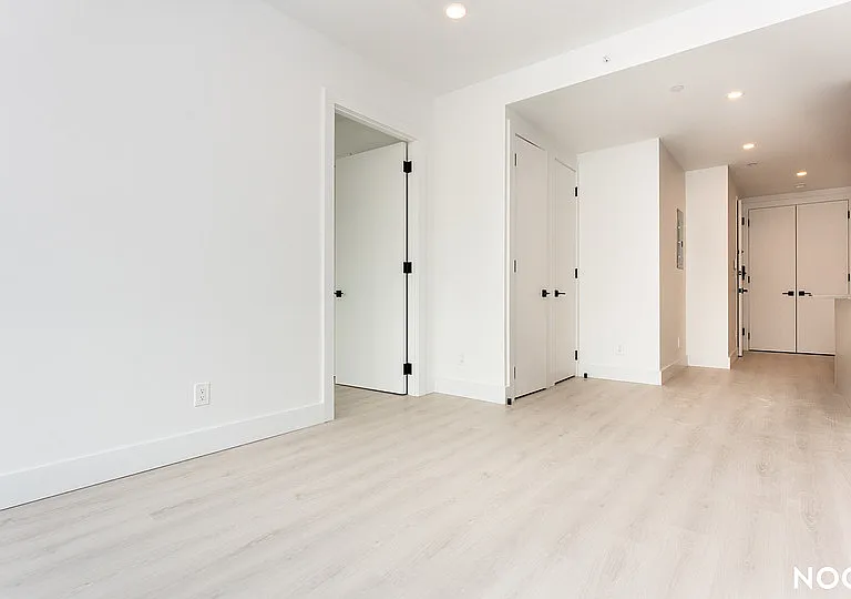344 Lorimer St #4A — Photo 4