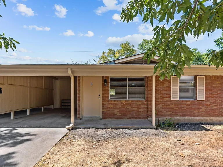 2205 Lanier Dr #B — Photo 16