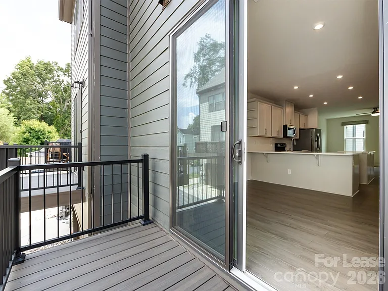 413 Spearfield Ln — Photo 15