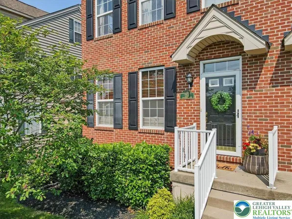 253 Covenant Ln, Harleysville, PA 19438