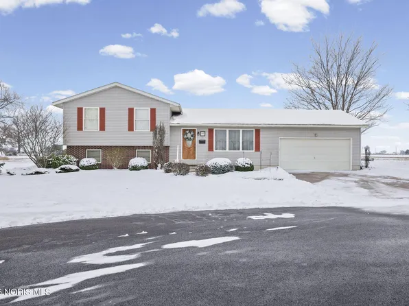 323 Patti Ln, Leipsic, OH 45856