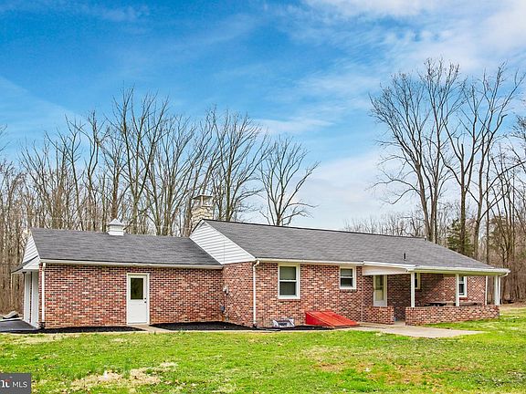 4th image of 314 Shady Ln