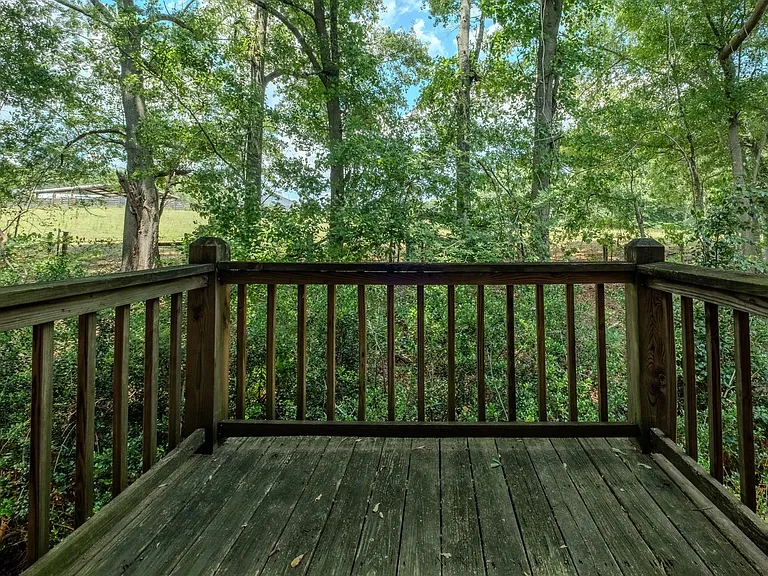 100 Woodstone Dr #27 — Photo 16