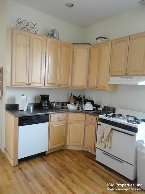 1st image of 3417 N Janssen Ave #2FTT