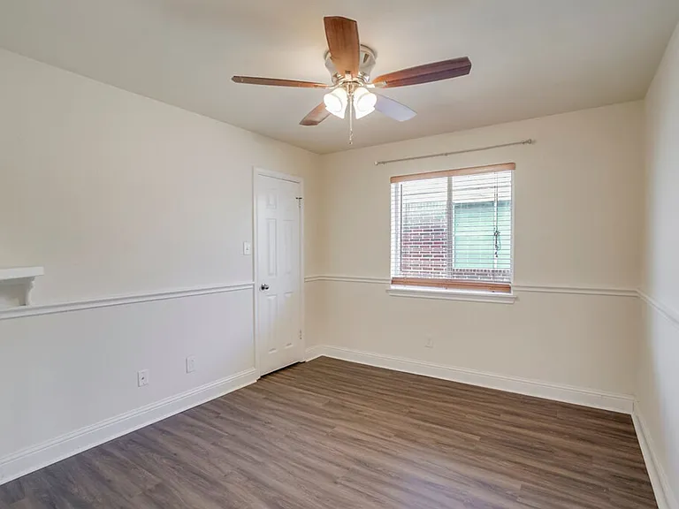 17004 Bishopsgate Dr — Photo 11