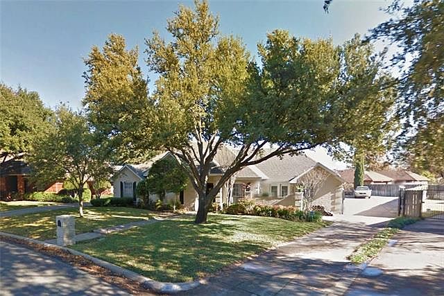 1st image of 4117 Lake Breeze Dr