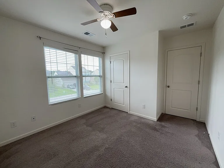 114 Rockingham Way — Photo 20
