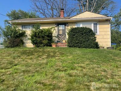 7 Gates Pl, Edison, NJ, 08817