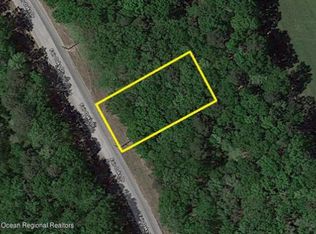13 Fair Oaks Dr, Barnegat, NJ 08005