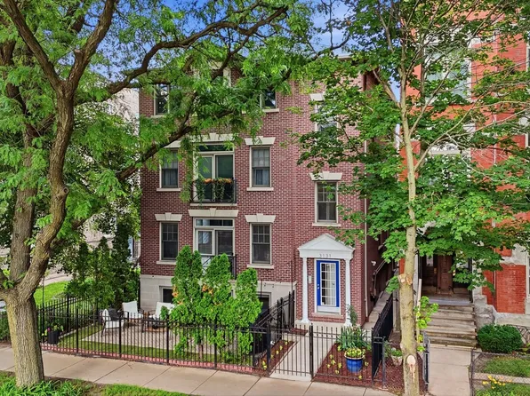 3131 N Racine Ave APT 3, Chicago, IL 60657