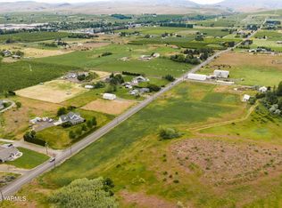 Nka Cox Dilley Ave, Tieton, WA 98947