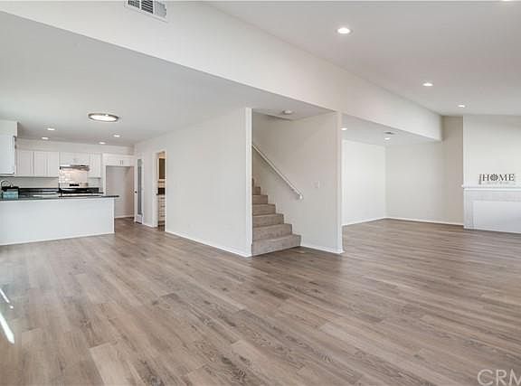 4th image of 4214 W 161st St
