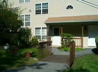 1107 Evergreen Ct, Highland Mills, NY 10930