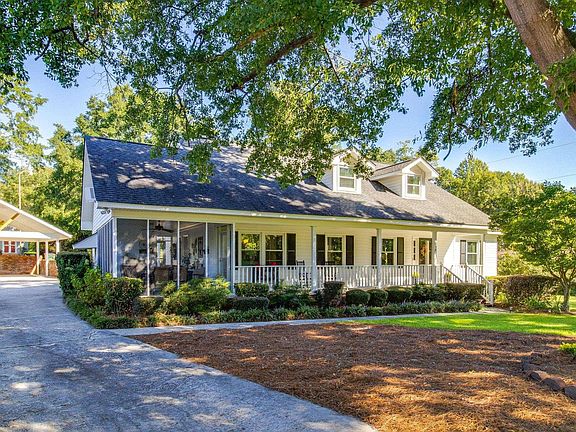 3rd image of 209 Quail Ln