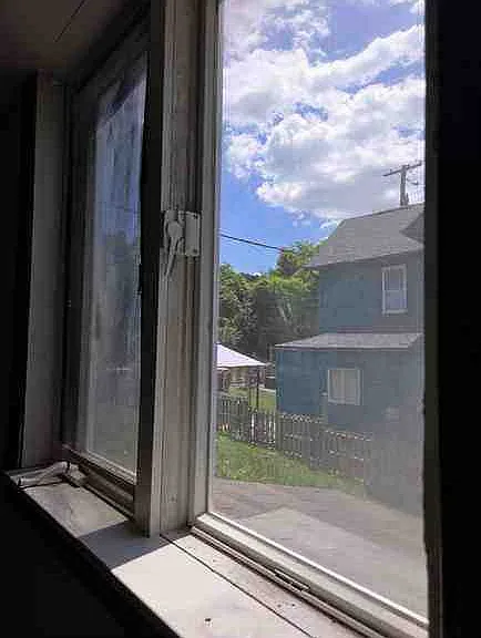 548 Heath St — Photo 20